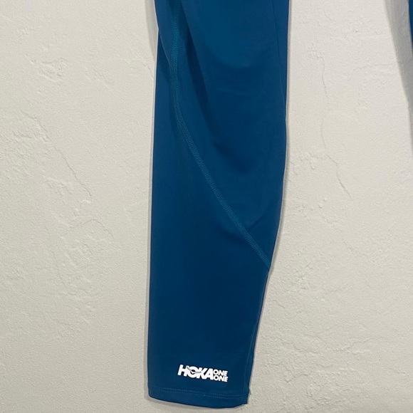 Hoka Teal Performance Crop Tights Leggings Large Side Pockets NWT - Picture 6 of 15